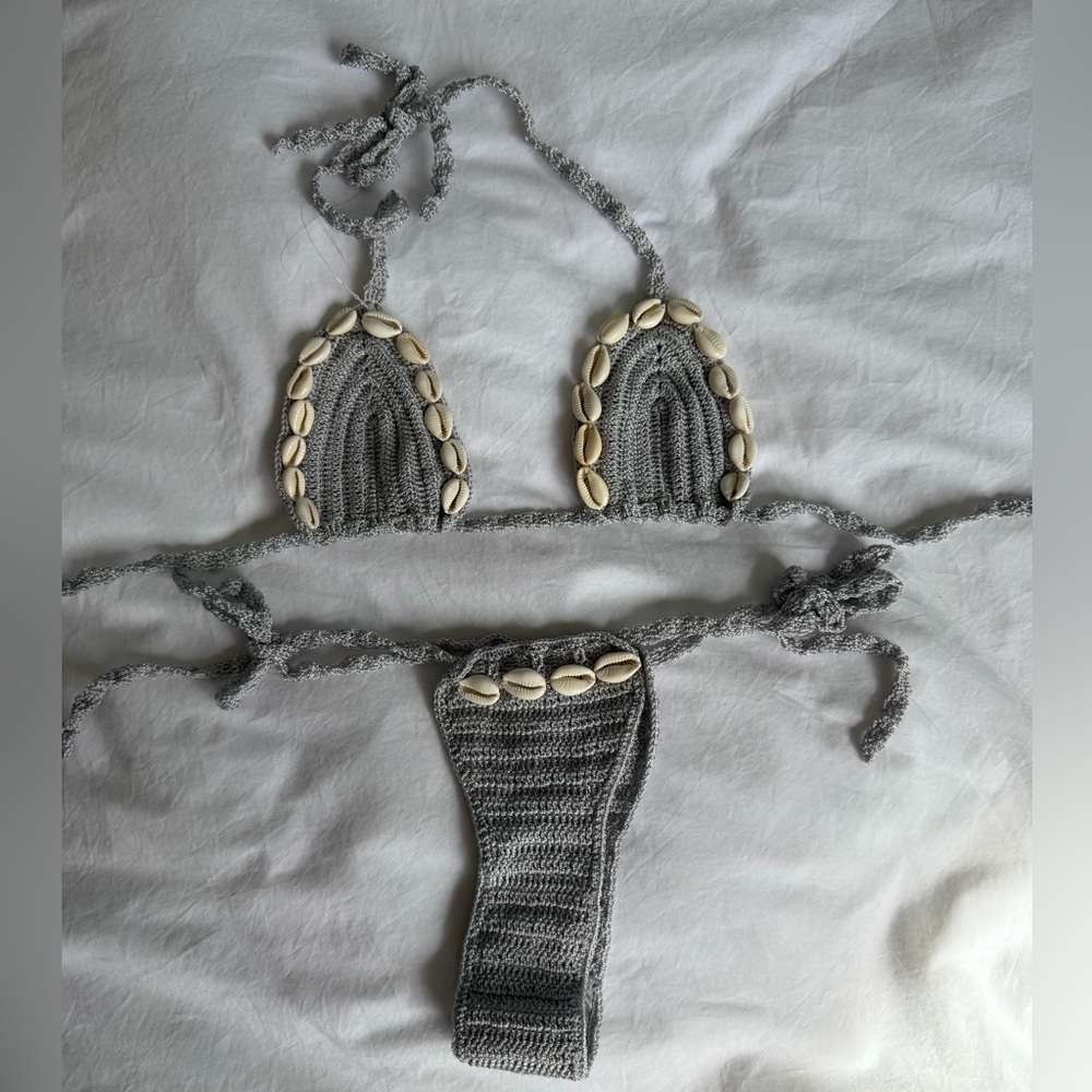 Handmade Crochet Bikini w Natural Cowrie Shells 🐚